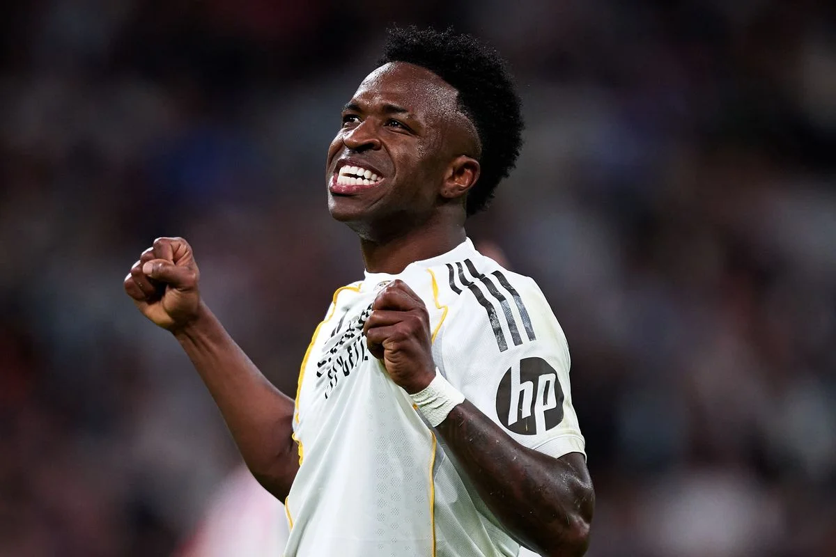 MADRID, SPAIN - MARCH 22: Vinicius Junior of Real Madrid celebrates after scores the third goal of his team during the LaLiga EA Sports match between Real Madrid CF and Atletico de Madrid at Estadio Santiago Bernabeu on March 22, 2026 in Madrid, Spain. (Photo by Bruno Penas/Quality Sport Images/Getty Images)