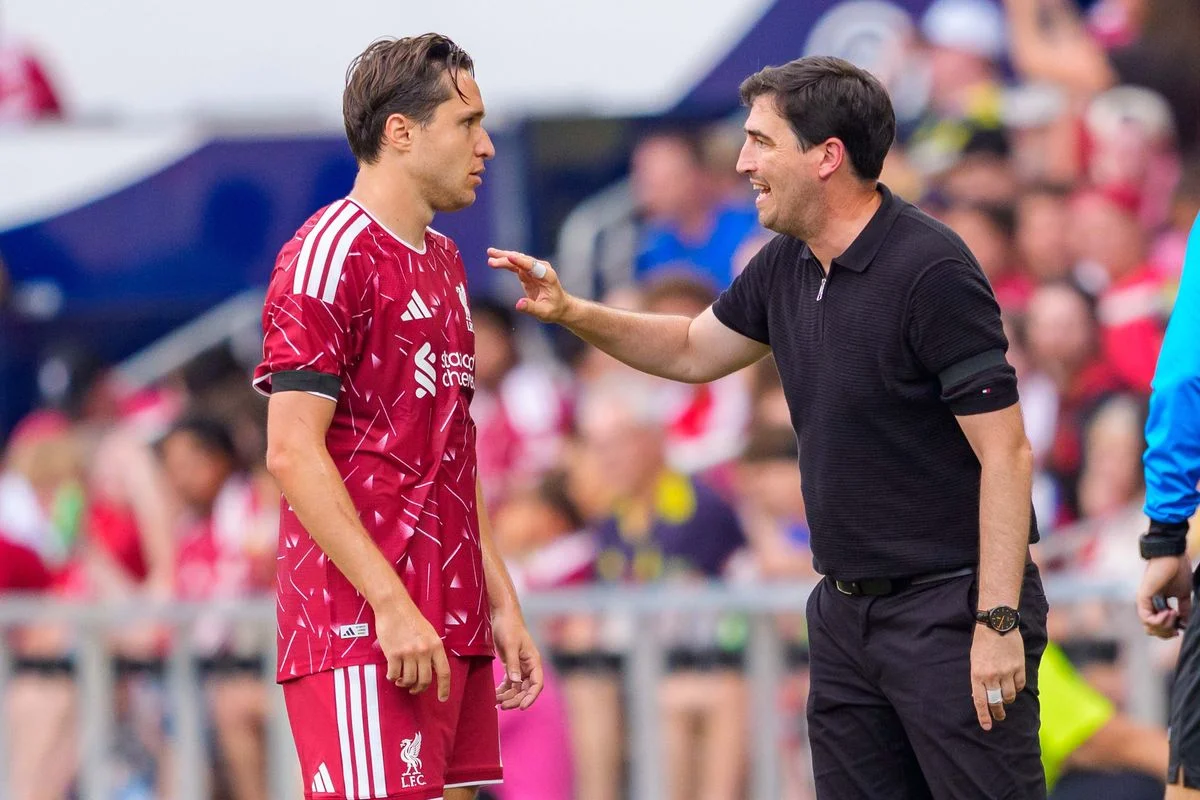 NASHVILLE, TENNESSEE - JULY 25: Andoni Iraola of Liverpool speaks with Federico Chiesa #14 of Liverpool during the pre-season friendly match between Liverpool FC and Sunderland AFC at GEODIS Park on July 25, 2026 in Nashville, Tennessee. (Photo by Andrew J. Clark/ISI Photos/ISI Photos via Getty Images)